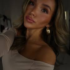 Haley Mize's Instagram, Twitter & Facebook