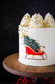 Forget presents — we want these tasty christmas cakes! Santas Sleigh Christmas Cake In 2020 Christmas Cake Christmas Cake Designs Holiday Cakes