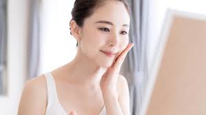 Nah, dari semua produk kolagen yang ada, ini nih lima rekomendasi yang terbaik. Cek Bunda 5 Jenis Skin Care Lokal Yang Bikin Kulit Putih Glowing