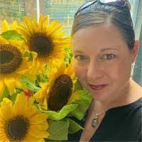 Denise Vigna's Instagram, Twitter & Facebook