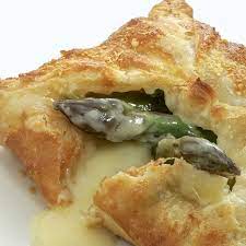 Asparagus And Gruyere Feuilletes Recipe Recipes Vegetarian Asparagus