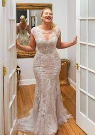 Justin Alexander Style 88050 Hand Beaded Lace Applique Fit And Flare Dress A 88050 Fit And Flare Wedding Dress Fitted Wedding Dress Plus Wedding Dresses