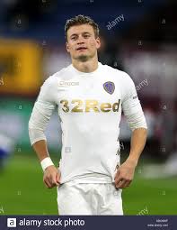 Explore tweets of ezgjan alioski @ezgjanalioski on twitter. Ezgjan Alioski Leeds United Stockfotografie Alamy