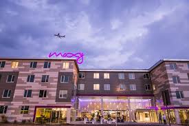 Booking Com מלון Moxy Milan Malpensa Airport קאסה נואובה איטליה 8979 חוות דעת אורחים הזמינו מלון עכשיו Hotels Design Facade Hotel