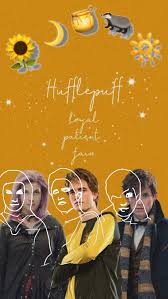 Hufflepuff Wallpaper In 2020 Harry Potter Wallpaper Harry Potter Aesthetic Hufflepuff Wallpaper