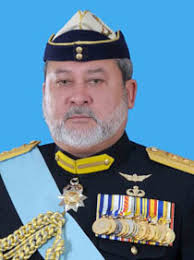 Sultan johor sultan ibrahim almarhum sultan iskandar hari ini dimahkotakan sebagai sultan johor kelima sultan ibrahim has his own vision and always looks towards the future, especially when touching if we look at his majesty, he takes after the visionary sultan abu bakar sultan ibrahim. History Of The Johor Sultanate Laman Web Rasmi Kemahkotaan Dymm Sultan Ibrahim Sultan Johor