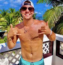 Travis maldonado and dillon passage. Joe Exotic S Husband Dillon Passage Says He Thinks Zac Efron Should Play Him In A Tiger King Film