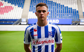Alles wat je wil weten van heerenveen op één plek overzichtelijk bij elkaar. Witte Rook Bij Sc Heerenveen Werkvergunning Nieuwe Aanwinst Stevanovic Is Rond Leeuwarder Courant