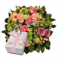 Tender Moments Bouquet Flowers To Germany Flower Delivery Flowers Delivered Flowers Bouquet
