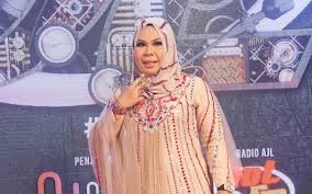 Siapa yang tidak kenal dengan dato seri dr. Datuk Vida Saya Tidak Kisah