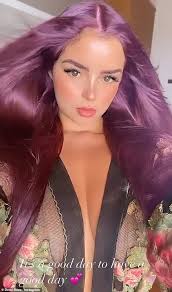Tweets by demirosemawby if you like the post then share it to help her get more followers! Demi Rose Plays With Instagram Filters As She Transforms Her Trademark Raven Braids To Purple Oltnews