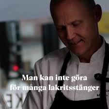 Vem älskar inte lakritsstänger? Vi gör det iallafall 😉 Sociala medier-film  för Chokladfabriken, filmad av William Backman., #chokladhantverk  #saltfoodcommunication