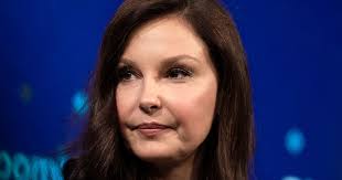 Check spelling or type a new query. Ashley Judd Reveals Frightening Text She Sent Her Dad After Accident In Congo