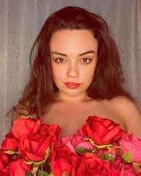 Madison Kuhn's Instagram, Twitter & Facebook