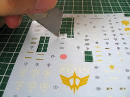 Setelah kertas dibersihkan, stiker yang dibuat bisa. Bagaimana Cara Memasang Waterslide Decal Gundam Model Kit Dictio Community