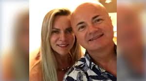 Mulher é condenada a oito anos por matar marido com halter de academia