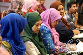 Fsgi meminta kementerian pendidikan dan kebudayaan mendata jumlah siswa dan guru yang tidak mempunyai smartphone tersebut, bersama mereka yang tidak punya akses. Perbezaan Pengajian Luar Kampus Plk Dan Pengajian Jarak Jauh E Pjj Uitm