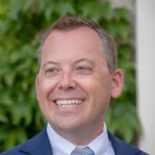 Lake Forest superintendent given contract extension, raise; 'We are well  positioned to achieve the excellence our community deserves'