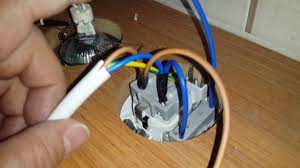 Yeni bir banyo dolabı aldım; Banyo Dolabindaki Lamba Ve Prize Elektrik Nasil Cekilir Youtube