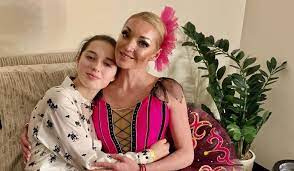 Анастасия волочкова прячет от публики разве что своего мужчину: Poluchivshaya Po Golove Volochkova O Problemah S Docheryu Balerina Foto Poslednie Novosti Shou Biznes Dni Ru