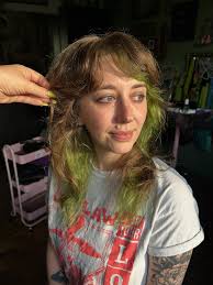 suuuuunday posting 🧚‍♀️✨ i've been ignoring the internet this wk so here  is my requisite offering of selfies, kitties, memes, and hair i've done  🫶🎃❤️‍🔥 . . . . . . . . . #