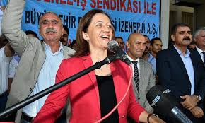 Sadece i̇zmir'de değil her yerde toplu sözleşme… Izmir Buyuksehir Belediyesi Nde Toplu Sozlesme Sevinci