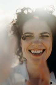 Hey it's bi visibility day today. I wanted to take a moment to share my  experience, and also flesh out previous posts I've made about my experience  as a bi individual. When