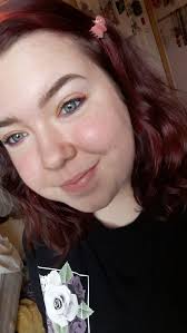 Will green hair dye cover reddish brown spots?