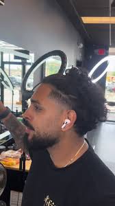 ernest barber @Brayans Diaz