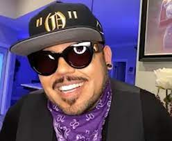 Her musically inclined siblings, guitarist abraham a.b. (gabriel chavarria) and drummer suzette (noemi gonzalez), are key figures on the show. A B Quintanilla Wikipedia