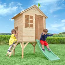 Sie können sich sowohl körperlich, beim klettern, laufen, krabbeln oder springen verausgaben, als auch. Garten Spielhaus Aus Holz Robinson Naturfarben Fur Kinder Eminza