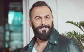 تعرف على قصي خولي وجنسيته وعمره وكشف زواجه السري بعد طفله الاول العميد جونيور ومن تكون زوجته ؟قصي خولي. Ø§Ù„ØªØ¹Ù„ÙŠÙ‚ Ø§Ù„Ø£ÙˆÙ„ Ù„Ù€ Ù‚ØµÙŠ Ø®ÙˆÙ„ÙŠ Ø¨Ø¹Ø¯ Ø§Ø¹Ù„Ø§Ù† Ø®Ø¨Ø± ÙˆÙ„Ø§Ø¯Ø© Ø§Ø¨Ù†Ù‡ ÙˆØ²ÙˆØ§Ø¬Ù‡ Ø§Ù„Ø³Ø± ÙŠ