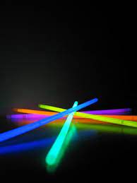 Games That You Can Play Outside At Night Glow Stick Party Glow Stick Ideas Glow Sticks