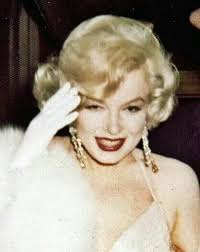 Marilyn Monroe at the premiere of "Some Like It Hot", 1959.