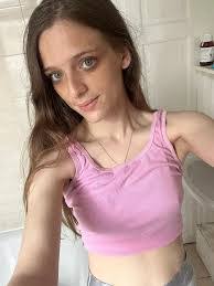 Rebecca Sayers's Instagram, Twitter & Facebook