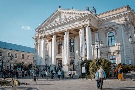 Több, mint száz résztvevővel a mai napon elindult a ii. Szigligeti Szinhaz Nagyvarad Posty Facebook