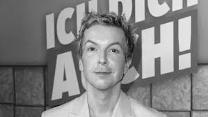 Tragischer Verlust: Comedian und Synchronsprecher Marcel Mann verstorben