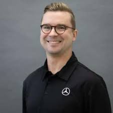 Mercedes-Benz Winnipeg Staff