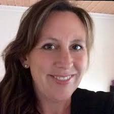 Jeg står ved et lille vendepunkt i mit arbejdsliv. Efteråret betyder  forandringer, da min afdeling i Dansk Krisekorps flytter til Aarhus. Men  jeg bor i Hillerød, og derfor er det tid for