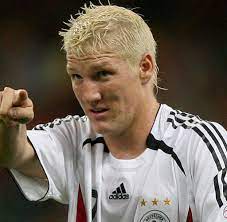 Le fils de père smail zidane et mère malika zidane est footballeur & entraîneur, anno 2021 célèbre pour. Bastian Schweinsteiger Mein Ziel Ist Es Wie Zidane Zu Spielen Welt