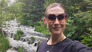 Phyllis Benoit's Instagram, Twitter & Facebook