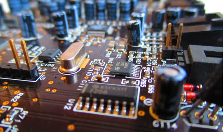 Perangkat Keras (Hardware) Adalah - FIKTI