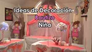 También podemos decorar la mesa con unas plantitas, un cuadro antiguo y podemos añadir la libreta para que los familiares dejen dedicatorias. Decoracion Bautizo Nina Decoracion Para Fiestas