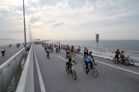 Gedung island is situated 3½ km northeast of sultan abdul halim muadzam shah bridge. Photo Of Second Penang Bridge Or Known Id 70100288 Royalty Free Image Stocklib