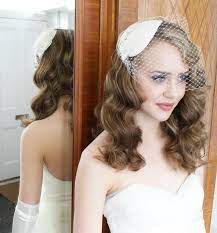 1940s1950s Vintage Style Headdress And Birdcage Veil By Agneshart 230 00 Usd Via Etsy Veil Hairstyles Wedding Hair And Makeup Wedding Hairstyles With Veil