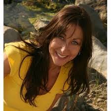 Frances Dampier's Instagram, Twitter & Facebook