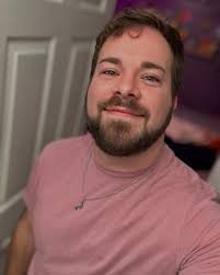 Justin Serio's Instagram, Twitter & Facebook