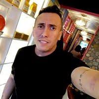 40+ perfiles de «Adrian Duque»