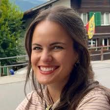 Shaylyn Edwards's Instagram, Twitter & Facebook