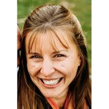 Kelly Widman's Instagram, Twitter & Facebook